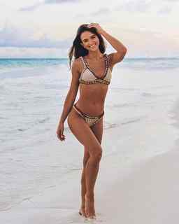 Helen Owen feet photo 15