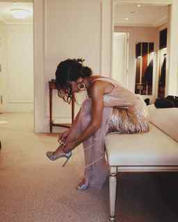 Helen Owen feet photo 10