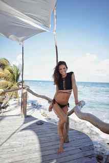 Helen Owen feet photo 6