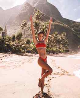 Helen Owen feet photo 15