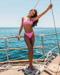 Helen Owen feet photo 16