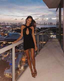 Helen Owen feet photo 13