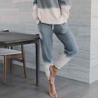 Helen Owen feet photo 1