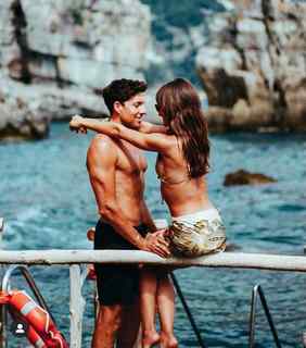 Helen Owen feet photo 6