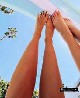 Helen Owen feet photo 10