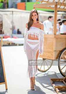 Helen Owen feet photo 18