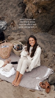 Helen Owen feet photo 6