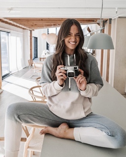 Helen Owen feet photo 13