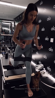 Helen Owen feet photo 4