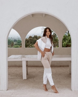 Helen Owen feet photo 10