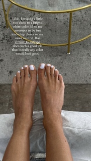 Helen Owen feet photo 5