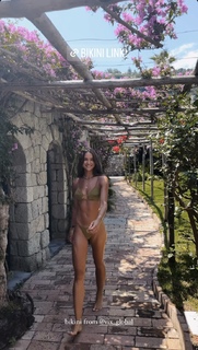 Helen Owen feet photo 17