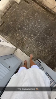 Helen Owen feet photo 2