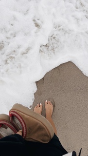 Helen Owen feet photo 1
