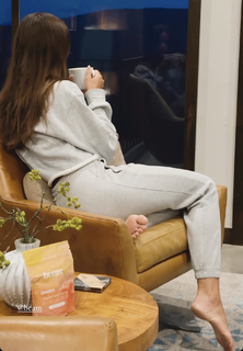 Helen Owen feet photo 18