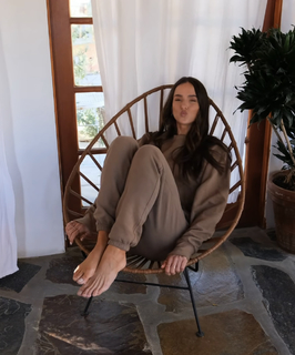 Helen Owen feet photo 15