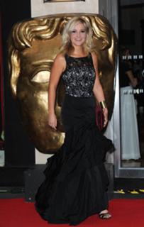 Helen Skelton feet photo thumbnail