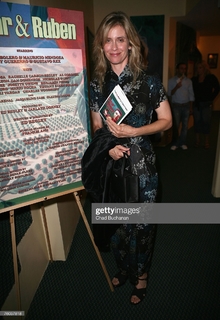 Helen Slater feet photo thumbnail