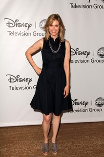 Helen Slater feet photo thumbnail