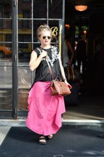 Helena Bonham Carter feet photo thumbnail