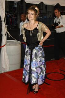 Helena Bonham Carter feet photo thumbnail
