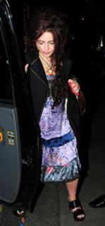 Helena Bonham Carter feet photo thumbnail