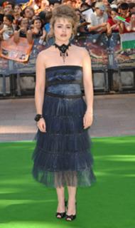 Helena Bonham Carter feet photo thumbnail