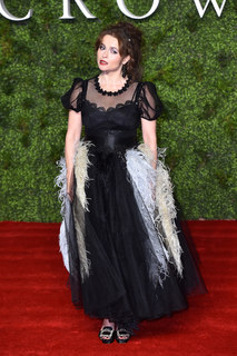 Helena Bonham Carter feet photo thumbnail