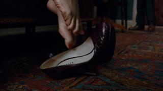 Helena Bonham Carter feet photo thumbnail
