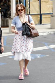 Helena Bonham Carter feet photo thumbnail