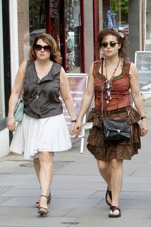 Helena Bonham Carter feet photo thumbnail
