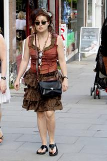 Helena Bonham Carter feet photo thumbnail