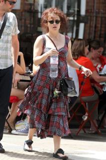 Helena Bonham Carter feet photo thumbnail