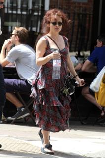 Helena Bonham Carter feet photo thumbnail