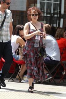 Helena Bonham Carter feet photo thumbnail