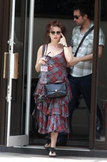 Helena Bonham Carter feet photo thumbnail