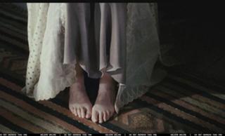 Helena Bonham Carter feet photo thumbnail
