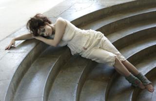 Helena Bonham Carter feet photo thumbnail