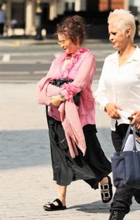 Helena Bonham Carter feet photo thumbnail