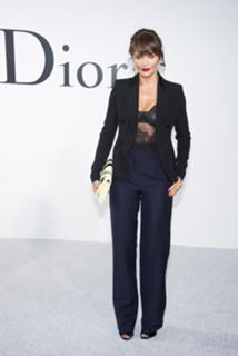 Helena Christensen feet photo thumbnail