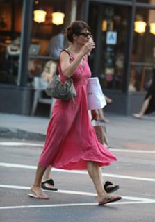 Helena Christensen feet photo thumbnail