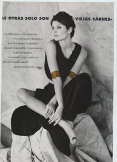 Helena Christensen feet photo thumbnail
