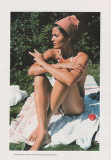 Helena Christensen feet photo thumbnail