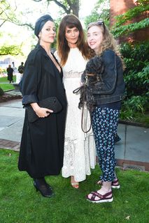 Helena Christensen feet photo thumbnail