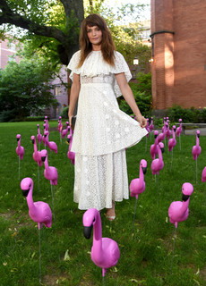 Helena Christensen feet photo thumbnail