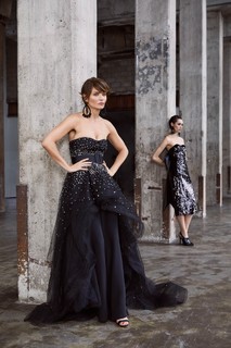 Helena Christensen feet photo thumbnail