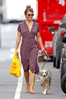 Helena Christensen feet photo thumbnail