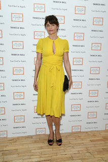 Helena Christensen feet photo thumbnail