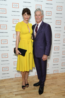 Helena Christensen feet photo thumbnail