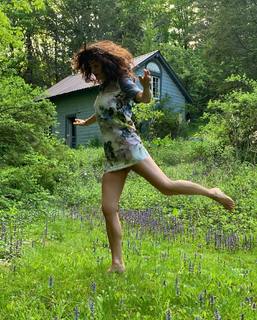 Helena Christensen feet photo thumbnail